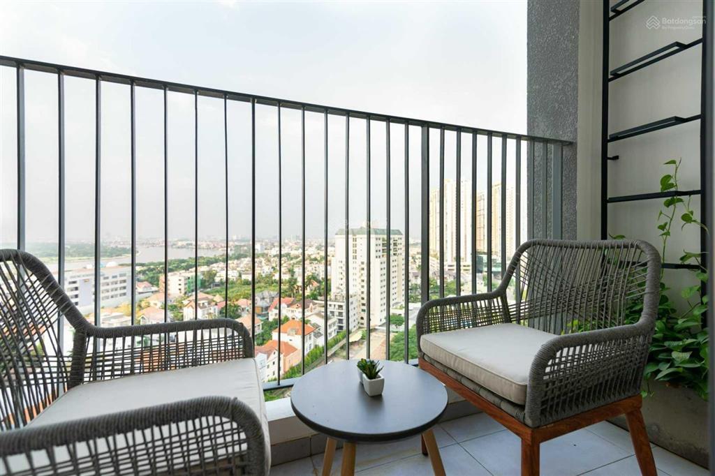 Cho thuê masteri thảo điền 2pn  có đầy đủ nội thất  giá tốt chỉ 18 tr/th   trang (0767 293 ***)