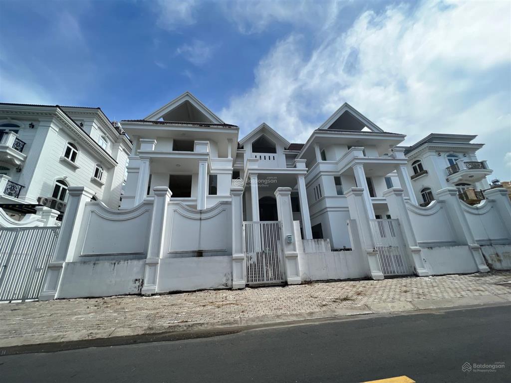 Chính chủ bán gấp biệt thự nhà phố cityland q7, dt 10x22m 40 tỷ, 6x20m giá 29 tỷ (cam kết giá tốt)