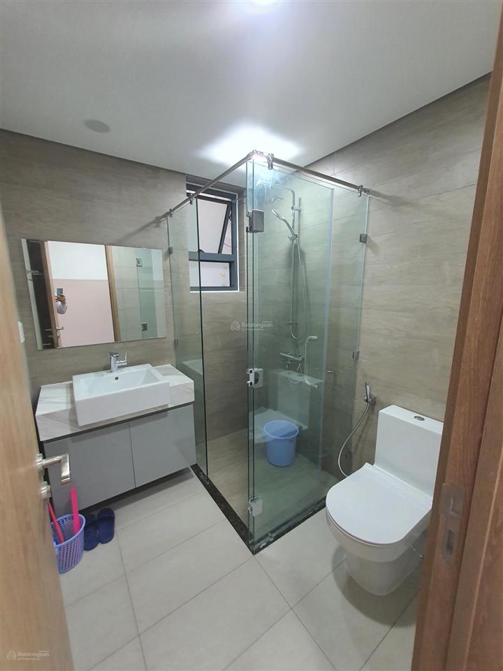 Chính chủ cho thuê gấp ch sky center, nhà đẹp như mơ, 40m2, officetel giá chỉ 9tr/th