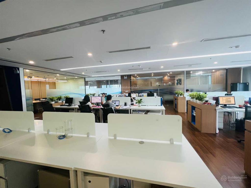 Cho thuê vp 250m2 full nội thất tòa golden land 275 nguyễn trãi, giá 287 nghìn/m2/tháng