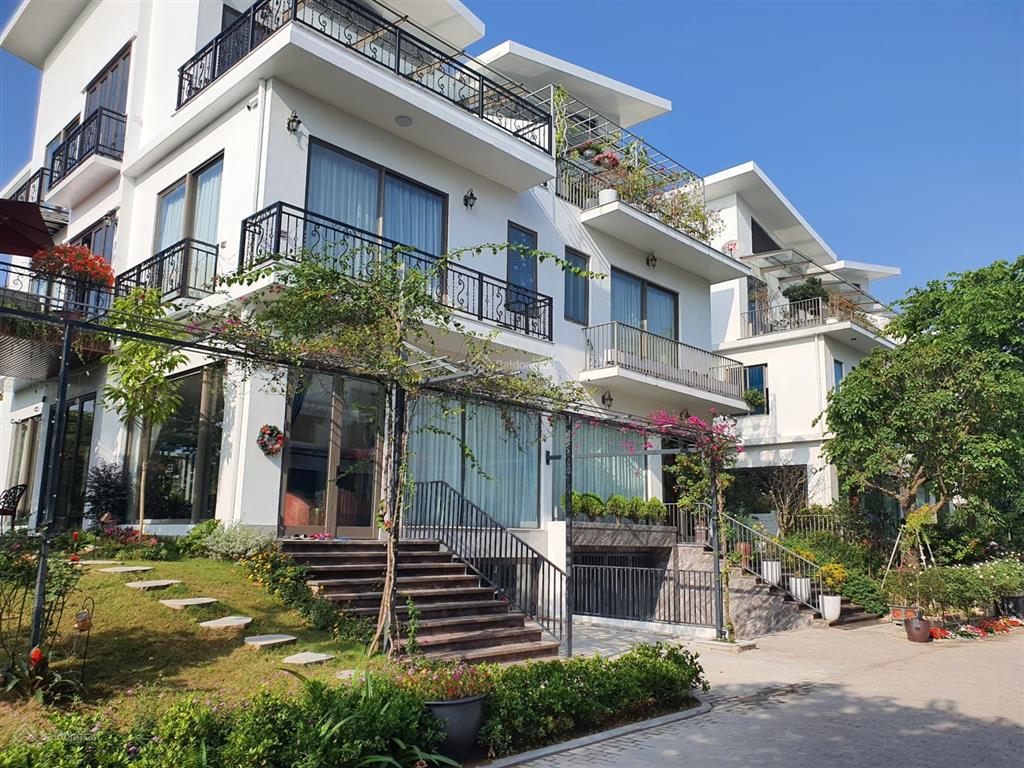 Cần bán gấp biệt thự khai sơn hill diện tích 179m2 giá siêu rẻ.  0989 386 ***