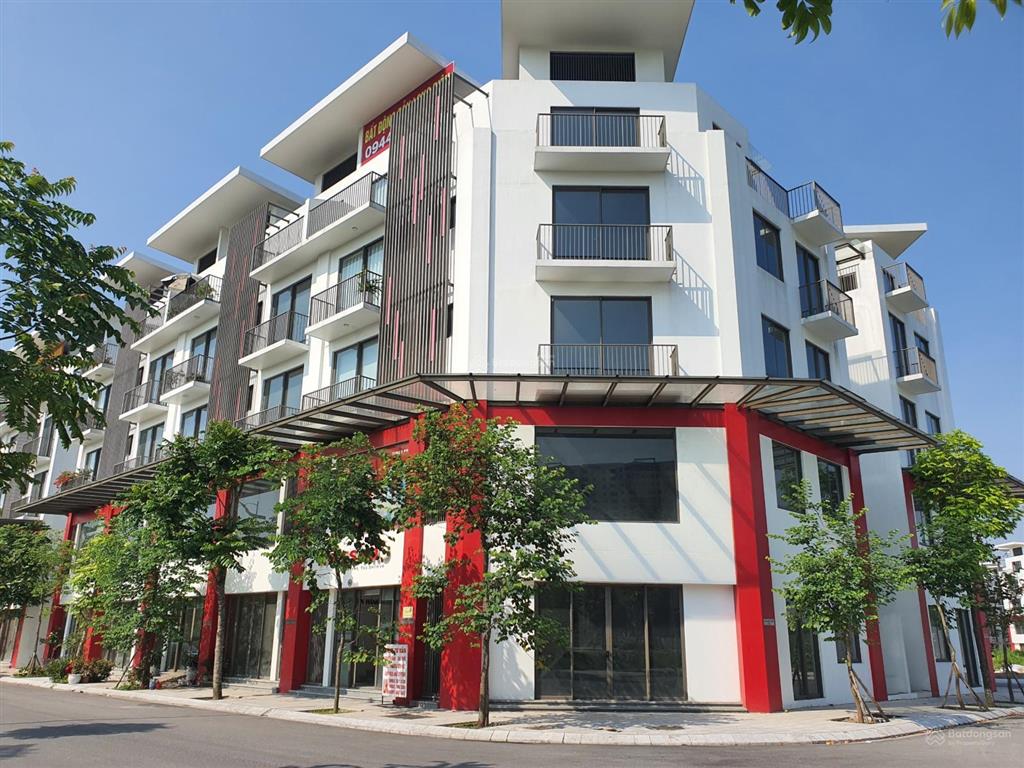 Cho thuê nhà phố khai sơn 220m2, mặt tiền rộng 22m, giá thuê 50tr/tháng.  0989 386 ***