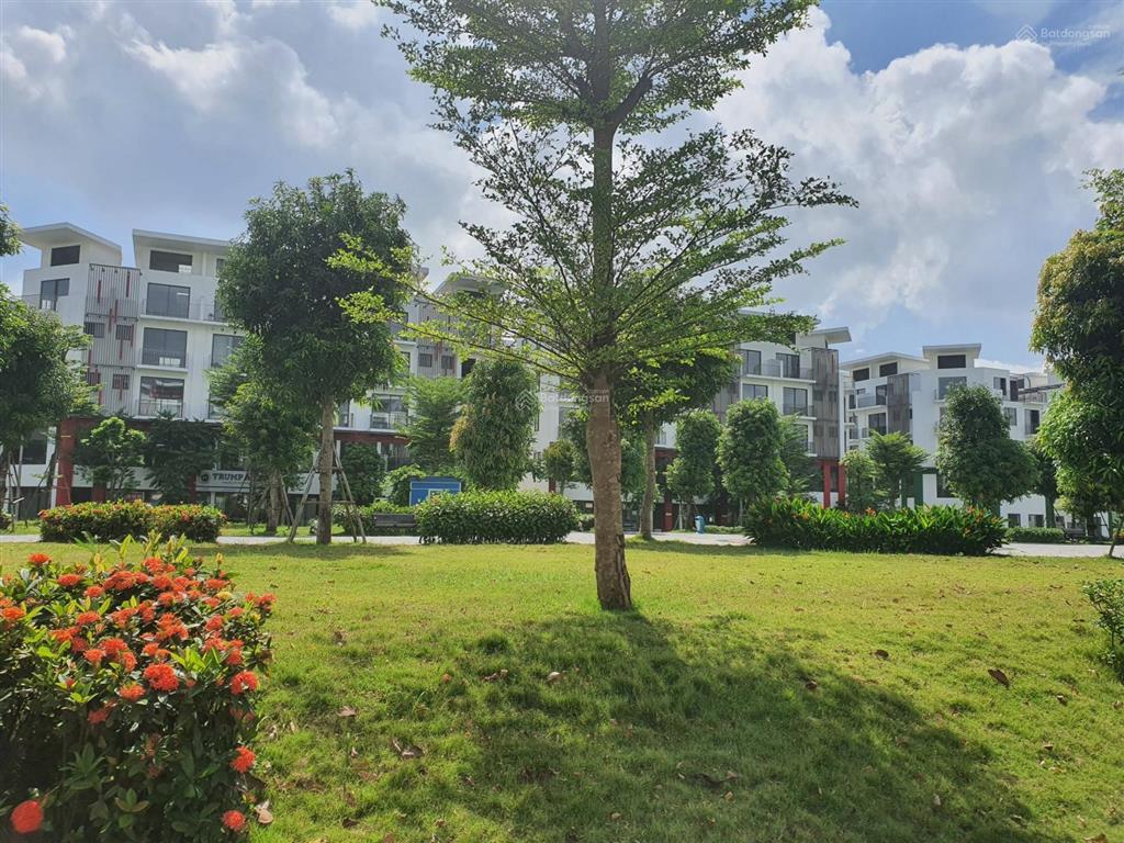 Cho thuê nhà phố khai sơn 220m2, mặt tiền rộng 22m, giá thuê 50tr/tháng.  0989 386 ***