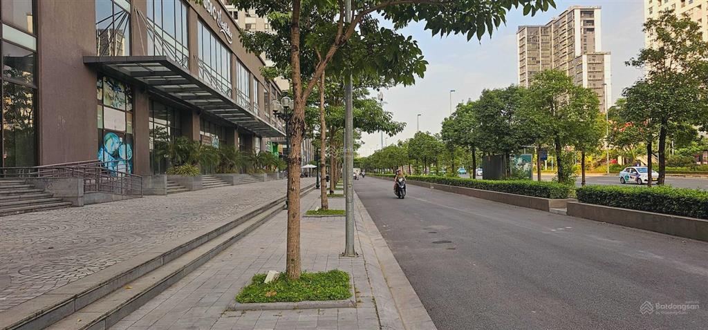 Cho thuê shophouse udic westlake võ chí công 305m², đối diện lotte mall tây hồ, giá 45tr/th
