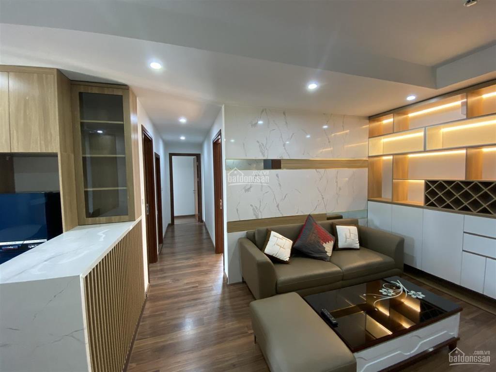 Chính chủ bán gấp 3pn cc việt đức complex 102m2, giá 6.x tỷ  0979 998 ***