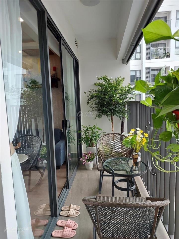 Chính chủ cần bán gấp căn hộ 2 ngủ 60m2, giá 6.2 tỷ full nội thất