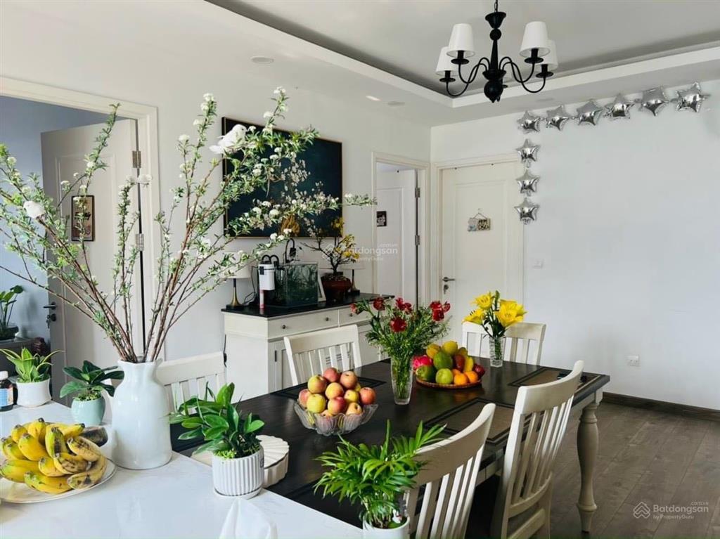 Chính chủ cần bán cắt lỗ căn hộ 3 ngủ góc 103m2 giá 10.5 tỷ