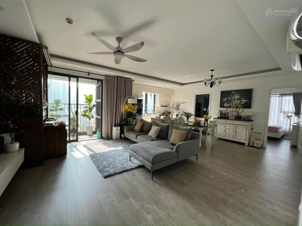 Chính chủ cần bán cắt lỗ căn hộ 3 ngủ góc 103m2 giá 10.5 tỷ