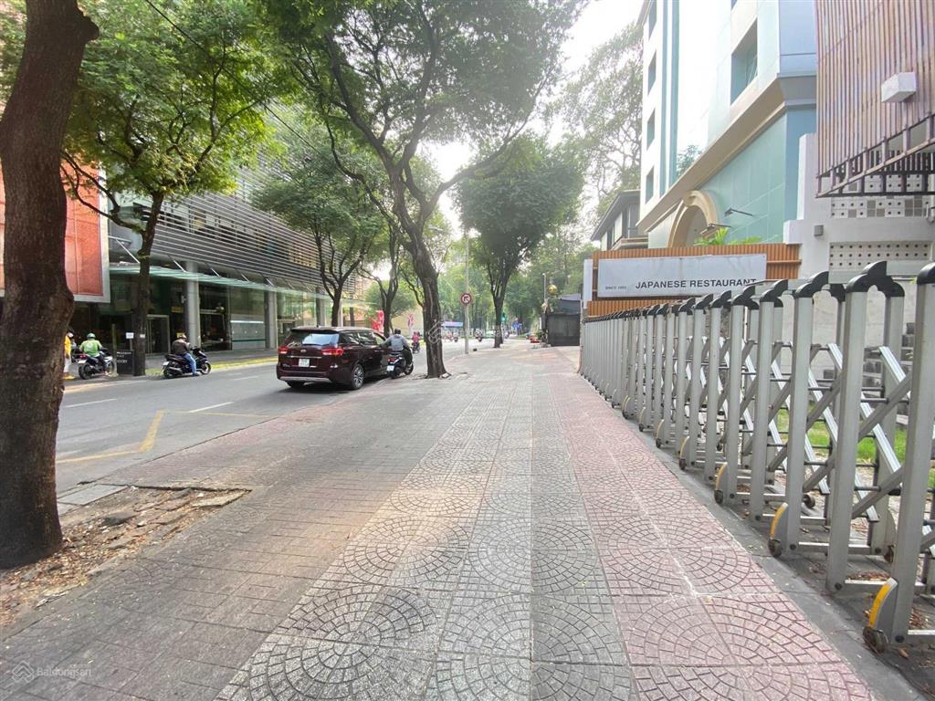 Cho thuê tòa mặt tiền số 100 nguyễn du, quận 1, dt 14x30m, 1 hầm 5 lầu, dtsd 1.600 m2