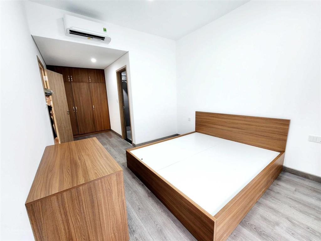 Bán căn góc sky linked villa  p2.x.30  242m2/ 4pn/ 3wc  biệt thự trên không xe ô tô lên nhận nhà