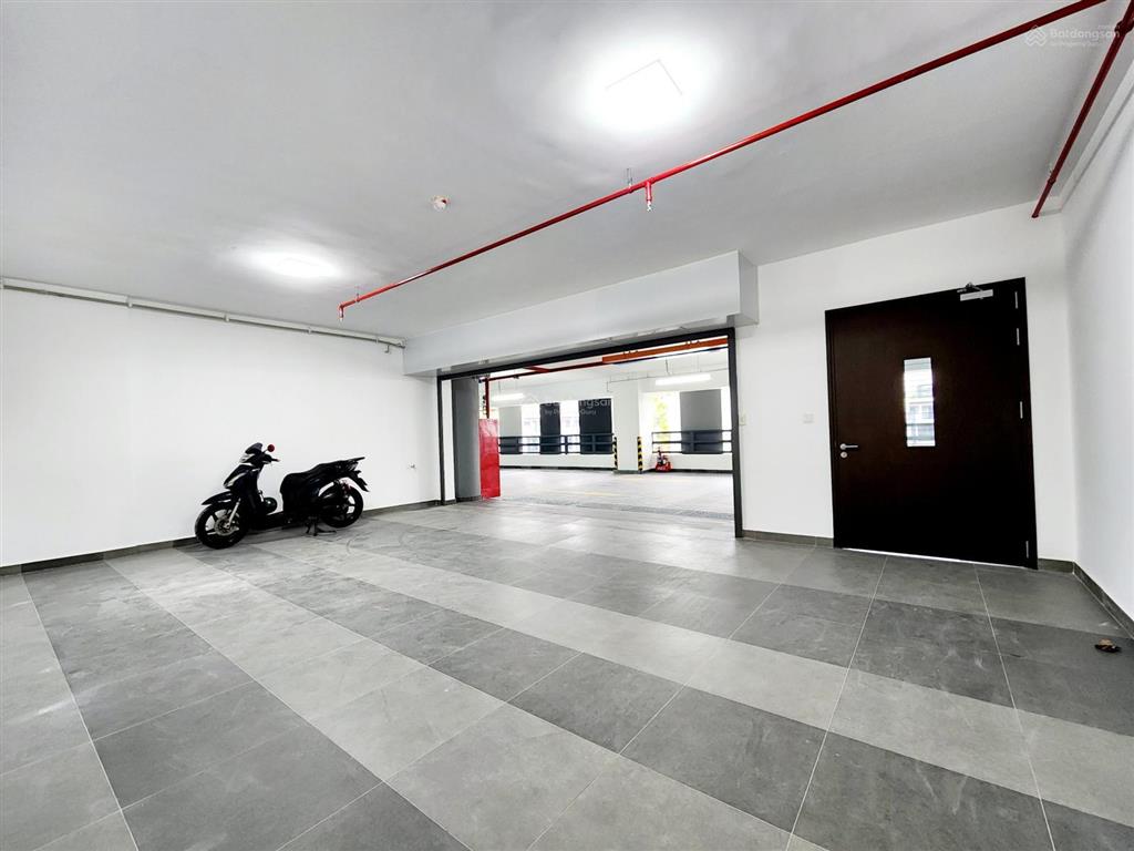 Bán căn góc sky linked villa  p2.x.30  242m2/ 4pn/ 3wc  biệt thự trên không xe ô tô lên nhận nhà