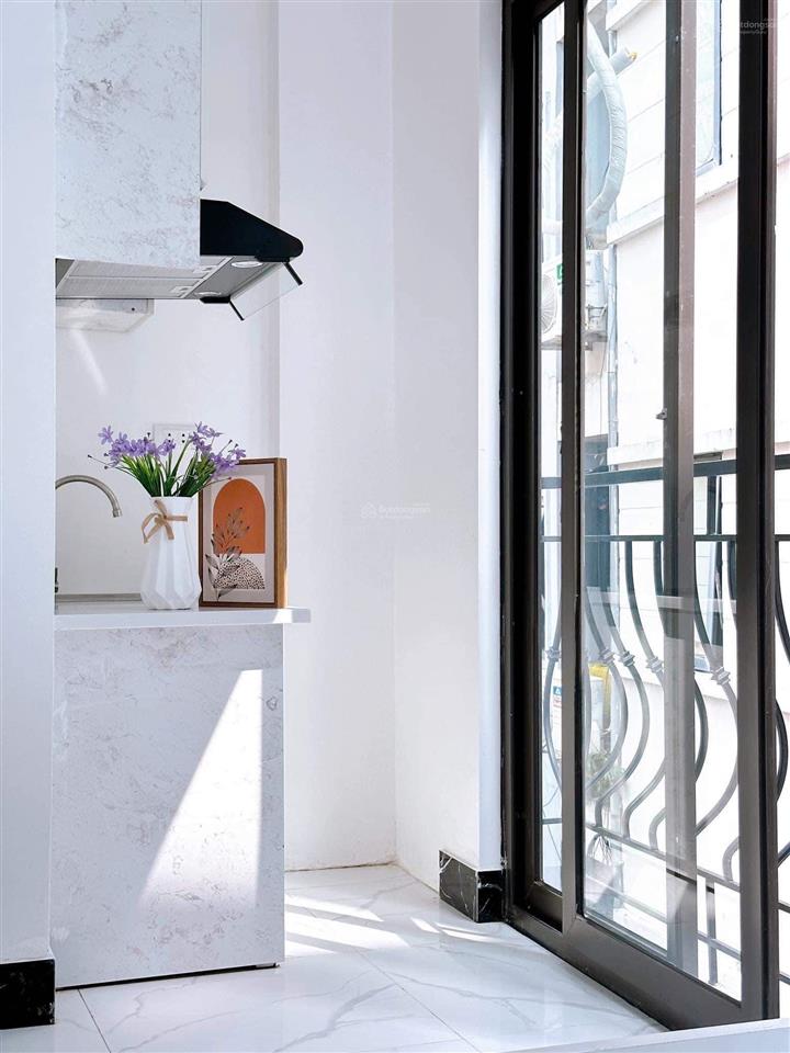 Tòa chdv cầu giấy, mới 55m2*6t*15p kk, tm, full đồ, logoc, ngõ thoáng. pccc & gpxd đủ