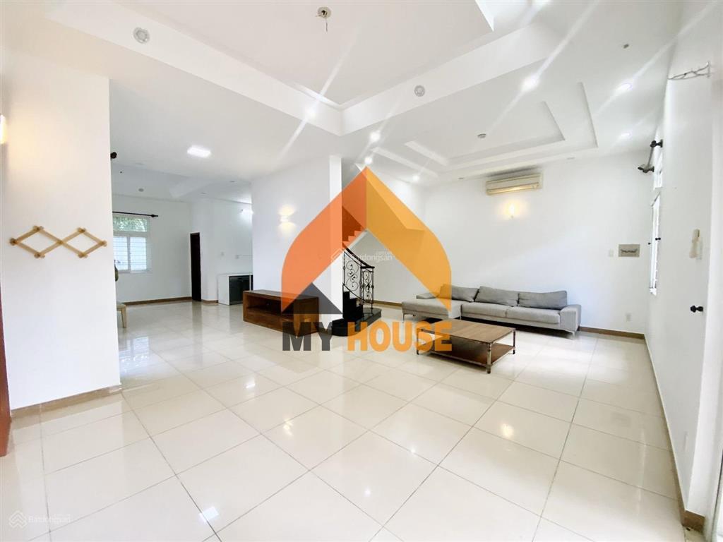 Sos! biệt thự trắng sân vườn thư giãn thảo điền 350m2