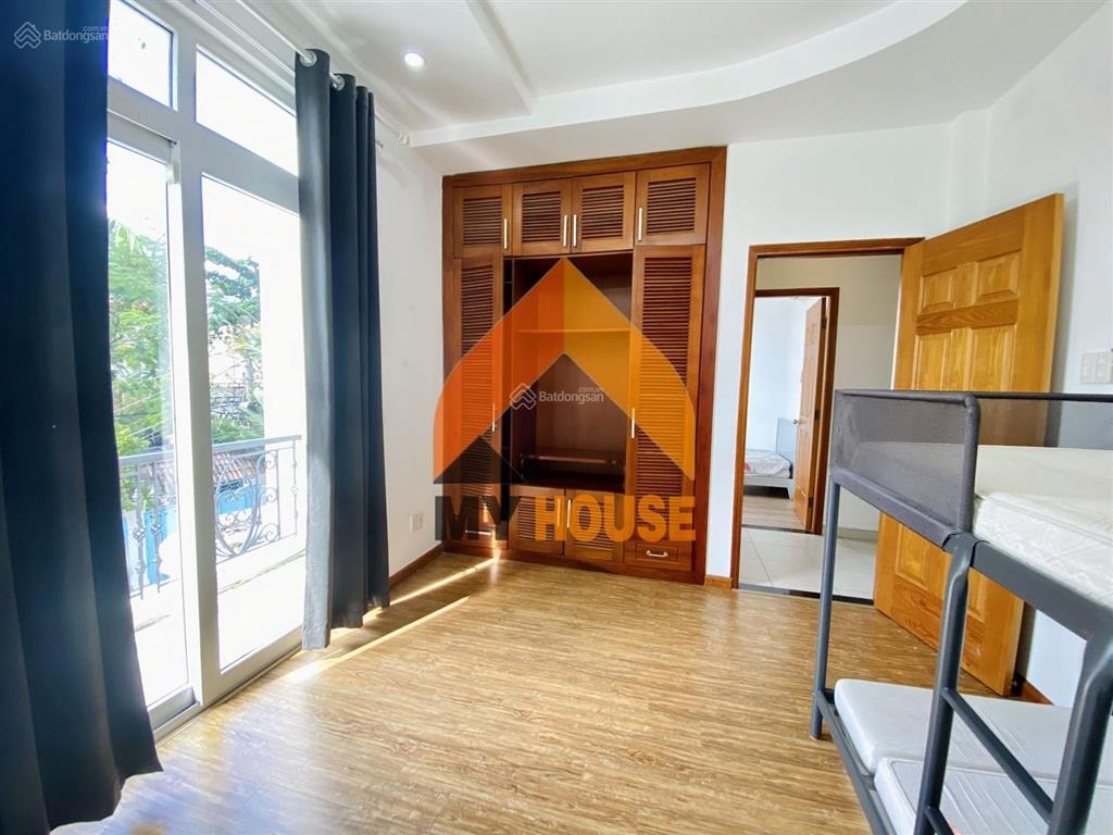 Sos! biệt thự trắng sân vườn thư giãn thảo điền 350m2