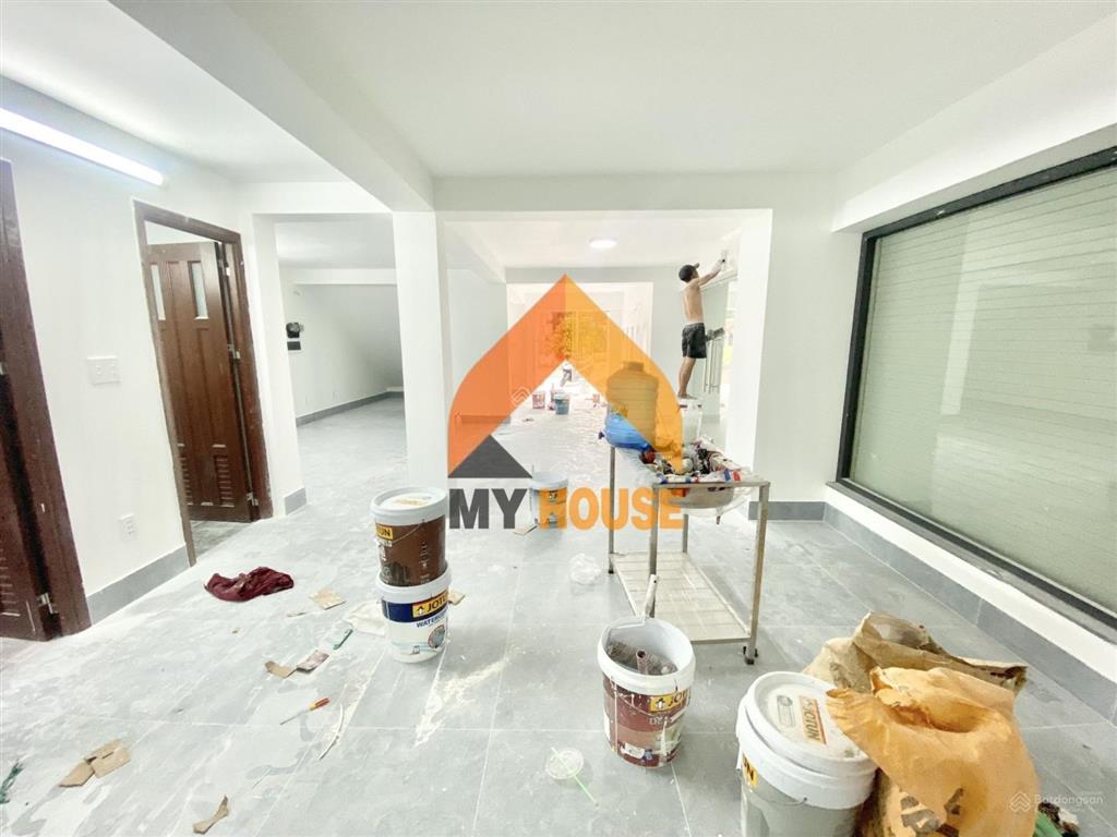 Myhouse chúng em cho thuê tòa nhà đẹp, độc, đỉnh quận 2