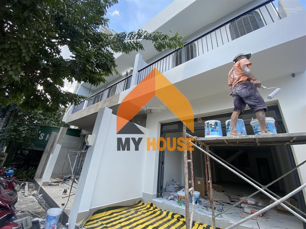 Mặt bằng ngay trần não, q2 mới tinh