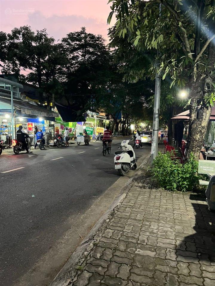 Cần cho thuê căn shophouse thuận tiện kinh doanh văn phòng diện tích 100m2, 1 trệt, 2 lầu, giá 14tr
