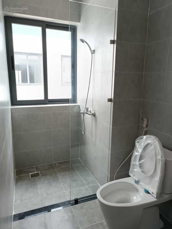 Cho thuê shophouse thuận tiện kd mọi ngành nghề giá 14tr/tháng.  0938 051 ***