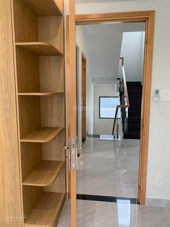 Cho thuê nhà melosa garden khang điền 1 trệt 2 lầu nội thất đẹp, an ninh 13tr, 0902 442 ***