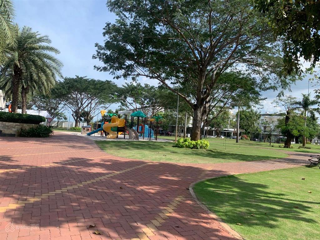 Bán nhà melosa garden khang điền dt 6x18m giá 10,7 tỷ, 0902 442 ***