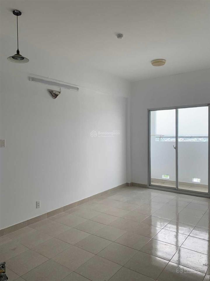 Căn hộ hqc mặt tiền nguyễn văn linh, căn góc 70m2, 2pn, giá 1.4 tỷ