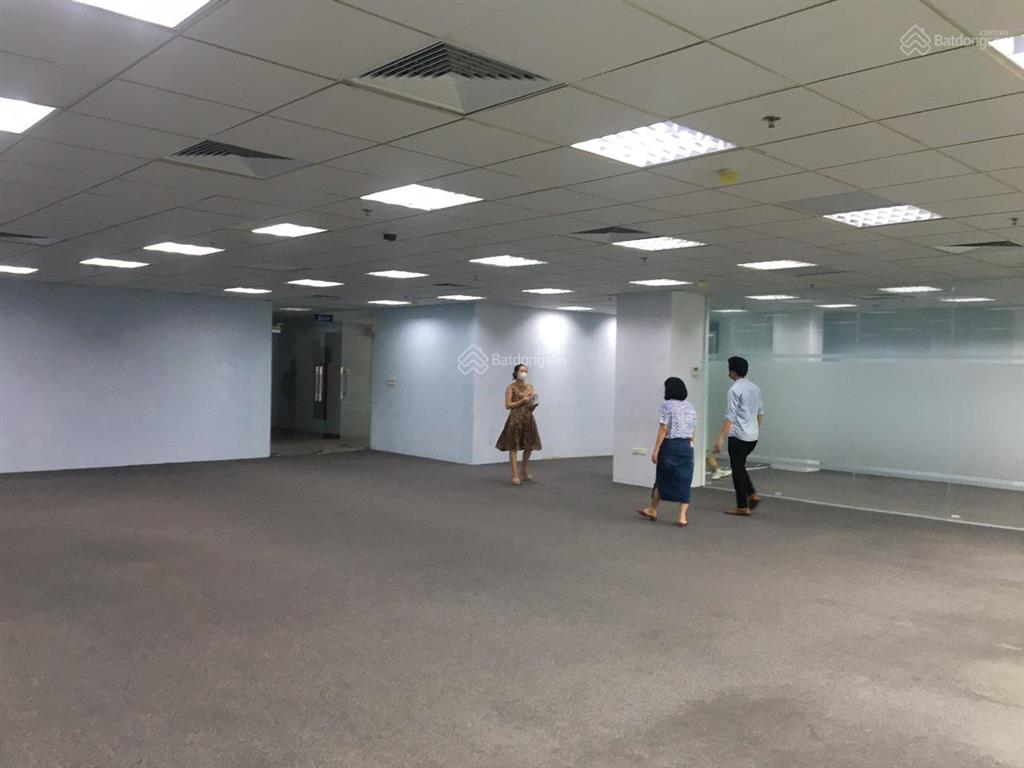 Cho thuê vp phố trần quang diệu, quận đống đa, gần hồ hoàng cầu, 100m2, giá 130ng/m2/th