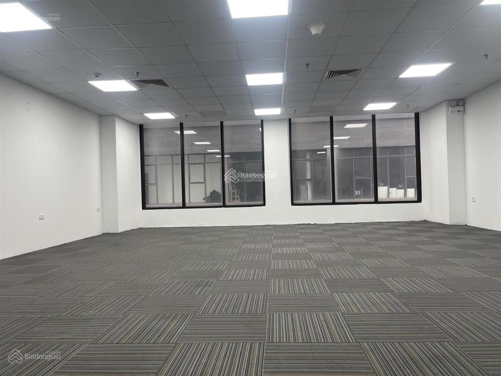 Cho thuê văn phòng quận cầu giấy phố nguyễn khánh toàn dt 70m2 giá 150k/m2/th