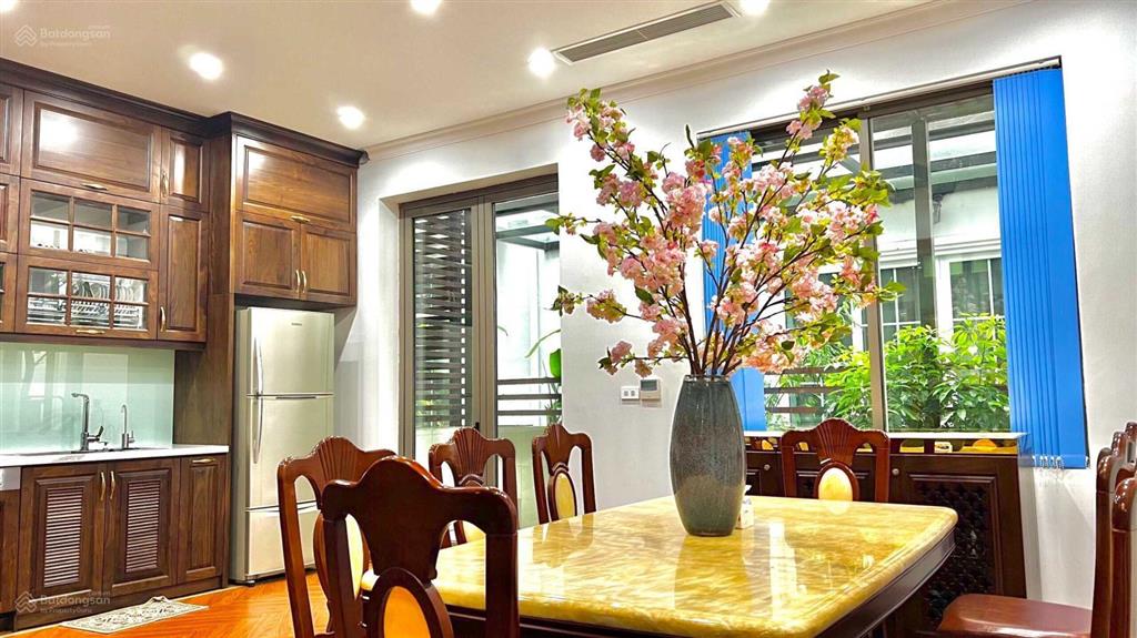 Bán căn biệt thự song lập 158 m2 full nội thất vị trí đẹp về ở ngay, 0981 691 ***