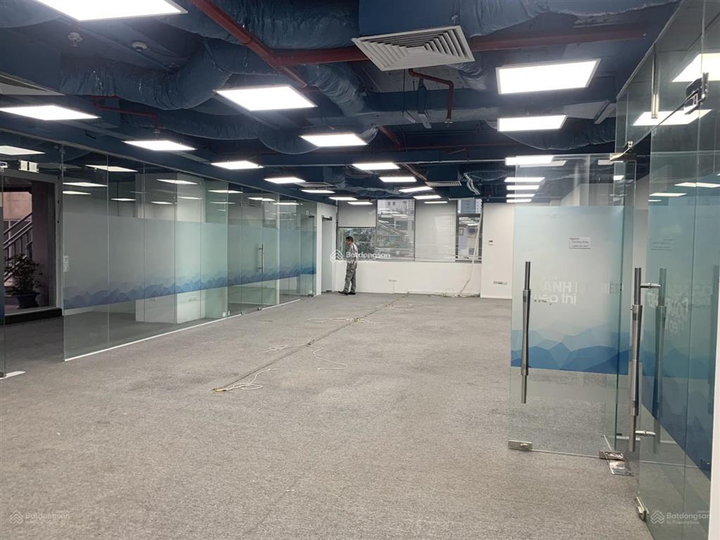 Cho thuê văn phòng phố đội cấn, ba đình, hà nội 50m2