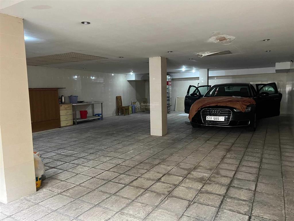 Bán biệt thự đẹp, hầm 3 lầu dt 10x20m, giá 50 tỷ, đường số 16, kdc him lam, phường tân hưng, quận 7