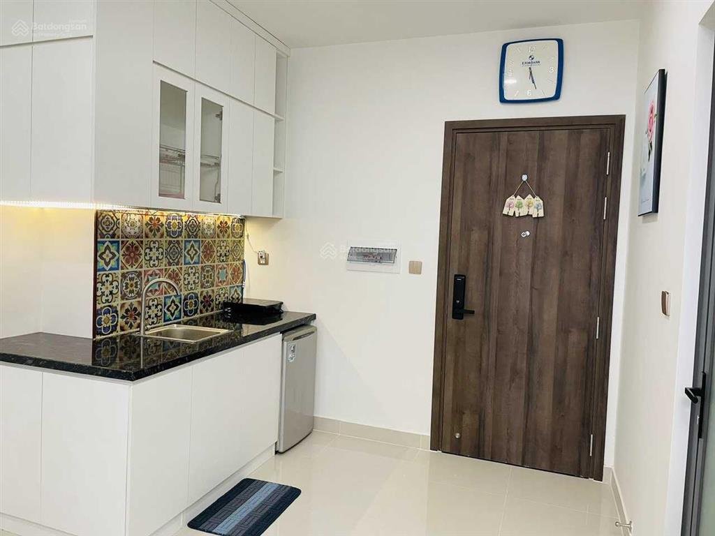 Q7 boulevard  office 35m2 8,5 triệu full nội thất (ntcb 6,5tr/th)