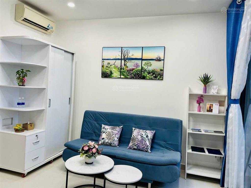 Q7 boulevard  office 35m2 8,5 triệu full nội thất (ntcb 6,5tr/th)