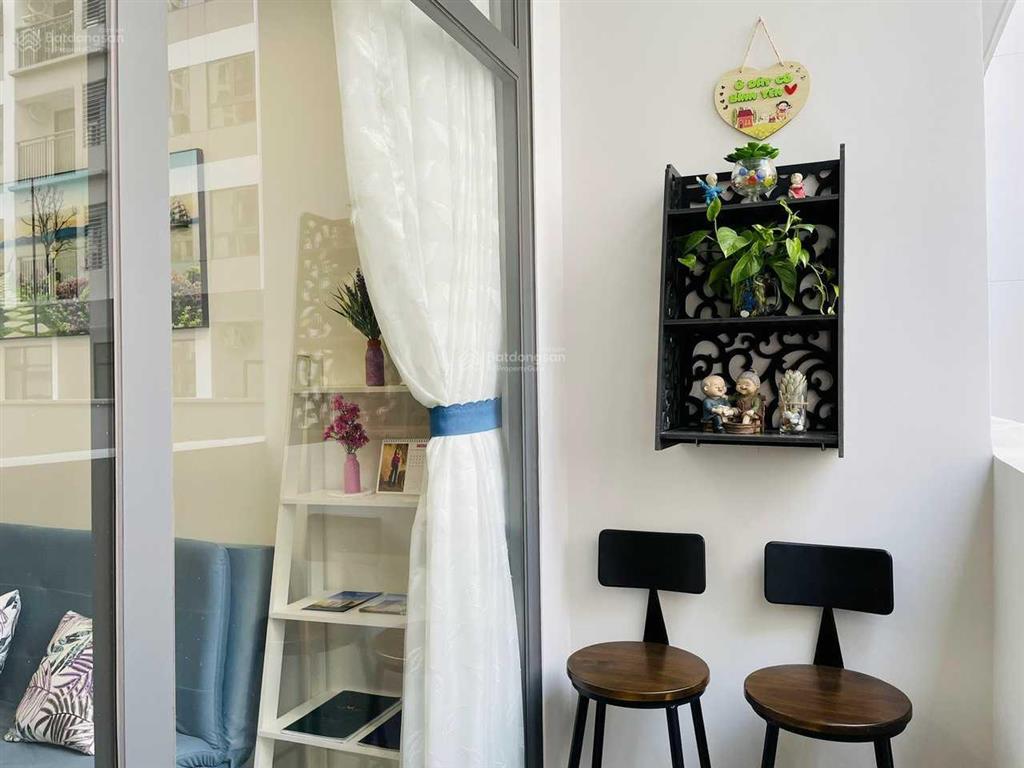 Q7 boulevard  office 35m2 8,5 triệu full nội thất (ntcb 6,5tr/th)
