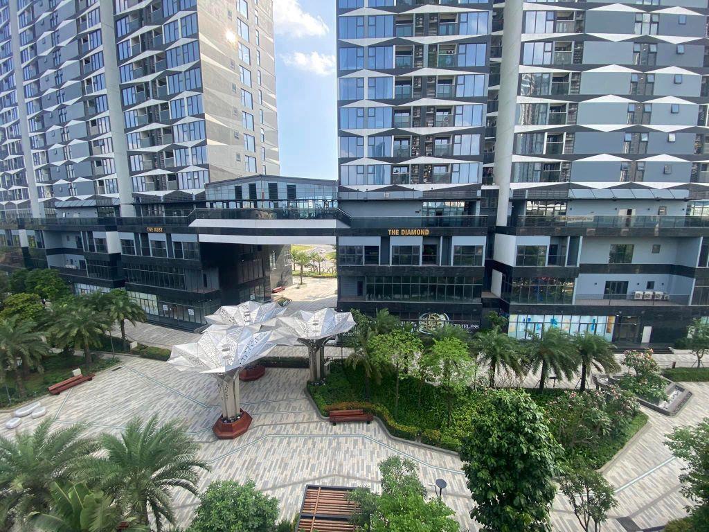 Shophouse 5 tầng The Matrix One hoàn thiện cơ bản gần 1000m2 sử dụng, giá chỉ 88 triệu/tháng