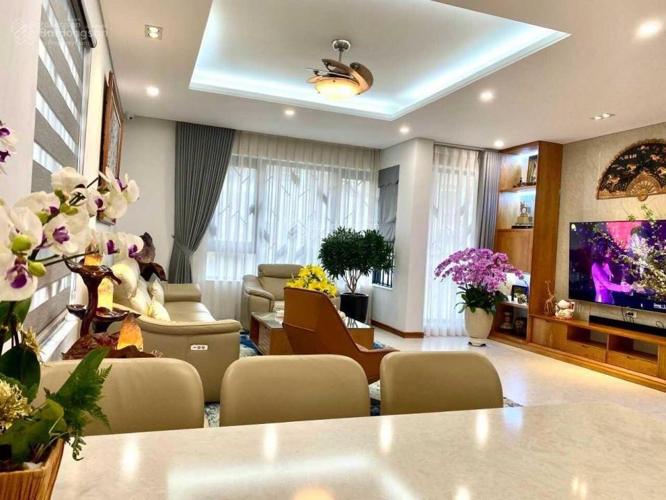 Bán gấp căn shophouse 5 tầng. Đã có dòng tiền ổn định 60tr/tháng tại Vinhomes Gardenia