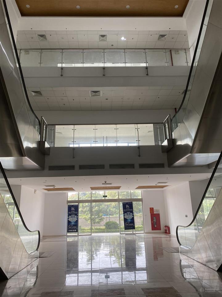 Bán shophouse khối đế ia20 ciputra giá 2.8 tỷ 0382 276 ***