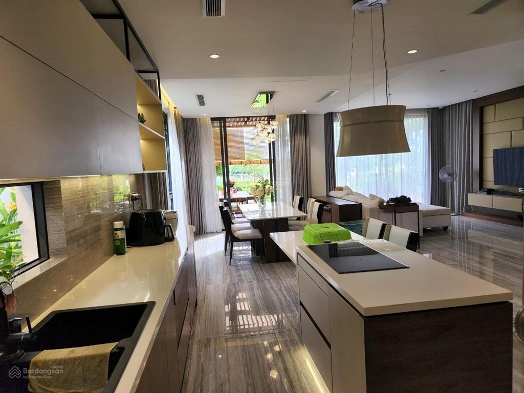 Định cư nước ngoài  chính chủ cần bán nhanh nhà phố jamona golden silk 5x19m, giá 17 tỷ