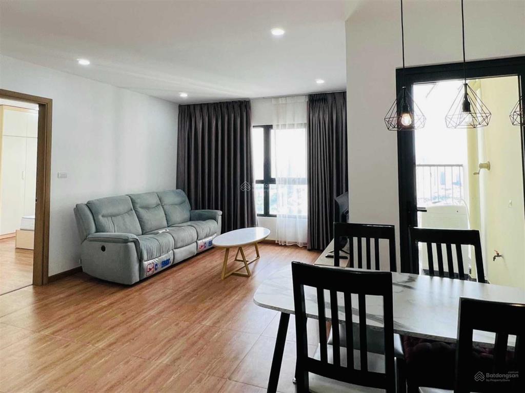 Hot! cho thuê các căn hộ ở tòa samsora có dt 70m2 gồm 2pn 2wc, có cơ bản và full đồ