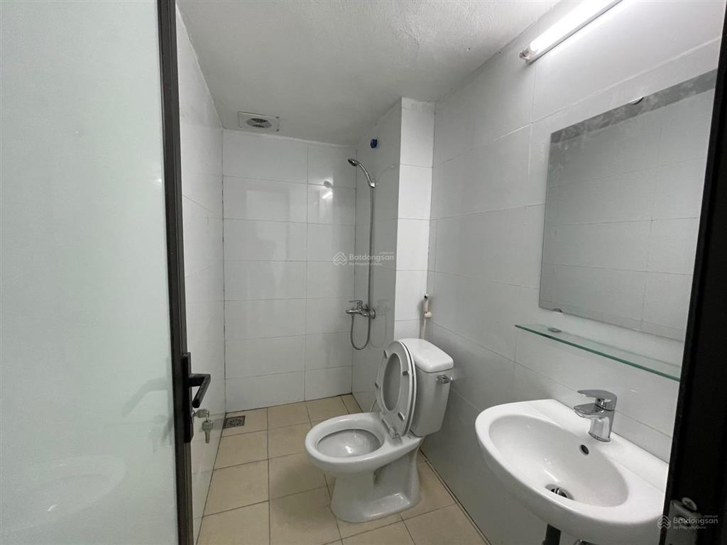 Cho thuê ccmn hami 21 đầy đủ đồ, đẹp 2 ngủ,1 khách từ 2,8tr/thg số 9/32, đại mạch.  0913 345 ***