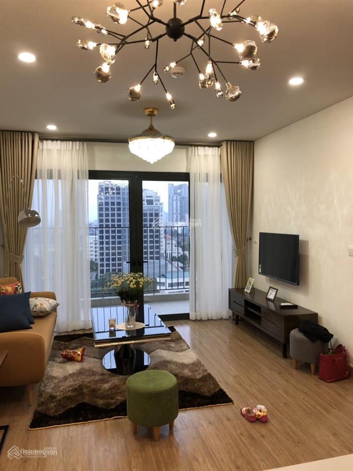Chính chủ bán căn hộ 128m2 tk 3pn2vs, căn góc nhiều mặt thoáng, làm việc chính chủ, full nội thất