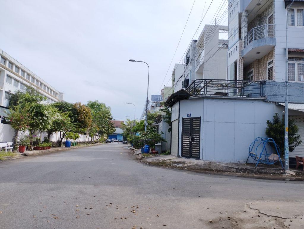 Bán nhanh đất nền đẹp, giá tốt DT 200m2, Giá 87tr/m2 KDC Kiến Á, đường Liên Phường, Quận 9
