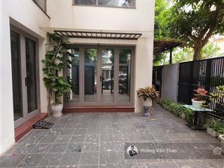 Biệt thự ba đình 221m2  ô tô vào tận nhà  sân vườn thoáng mát  hưởng thụ hay đầu tư đều rất đẹp