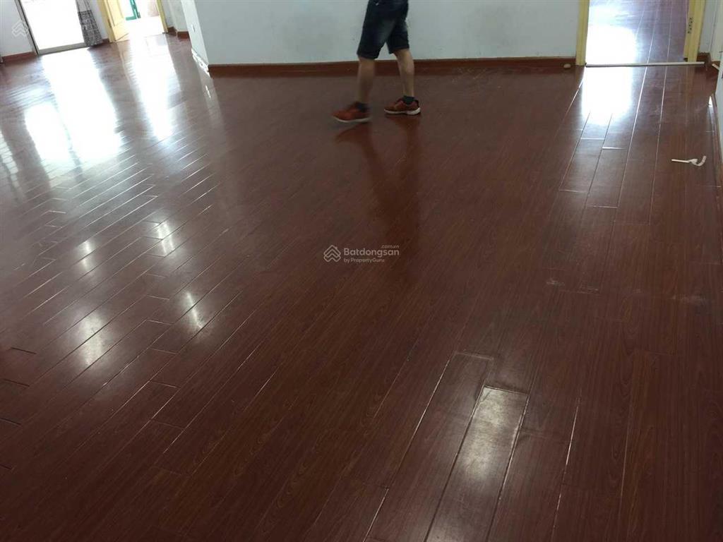Cho thuê căn hộ 17t, 3 phòng ngủ, đồ cơ bản, giá chỉ 17 triệu/tháng,  0911 121 ***