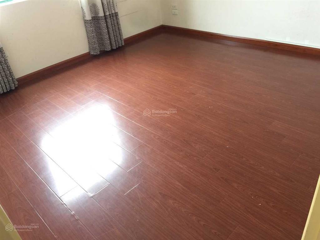 Cho thuê căn hộ 17t, 3 phòng ngủ, đồ cơ bản, giá chỉ 17 triệu/tháng,  0911 121 ***