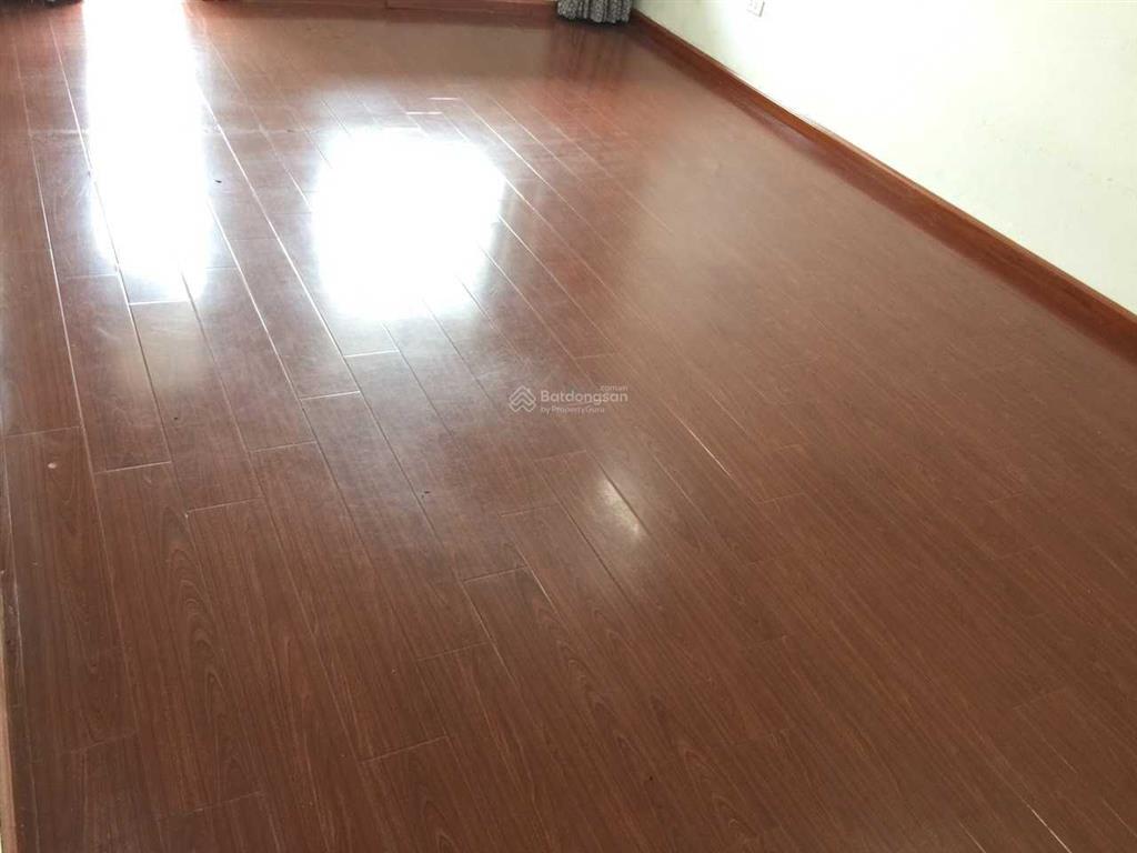 Cho thuê căn hộ 17t, 3 phòng ngủ, đồ cơ bản, giá chỉ 17 triệu/tháng,  0911 121 ***