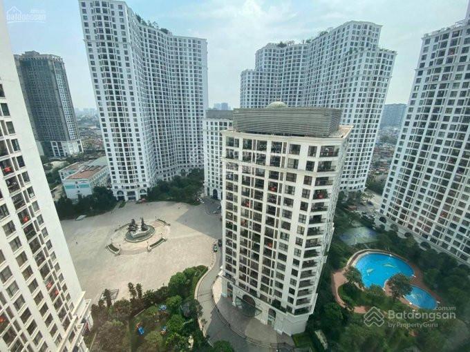 Chính chủ cần bán gấp shophouse thuộc tòa r3 vinhomes royal city 72a nguyễn trãi diện tích 224 m2