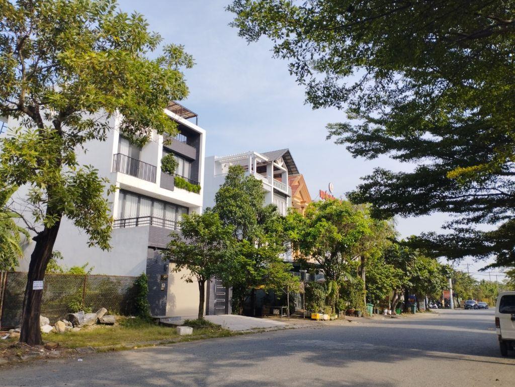 Cần bán Đất dự án Khu dân cư Nam Long, quận 9 Diện tích 90m², Giá 12.6 Tỷ, phù hợp cho cả kinh doanh