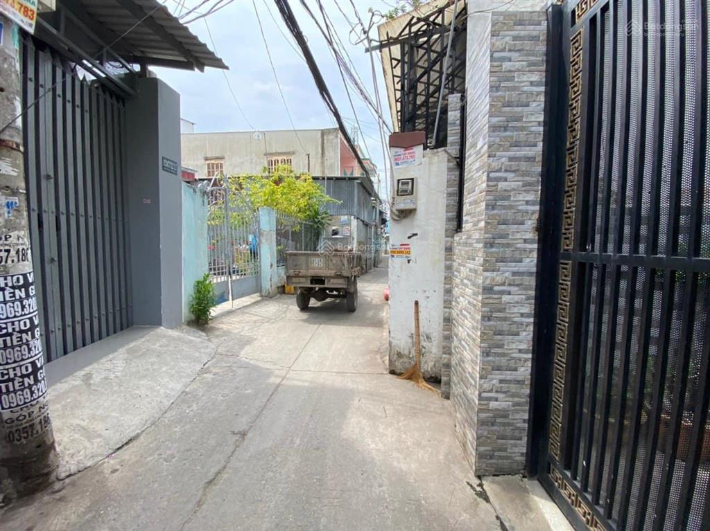 Cần bán gấp căn nhà 54m2 2 tầng hẻm rộng phú thuận q7 giá tốt cho ai mua đầu tư