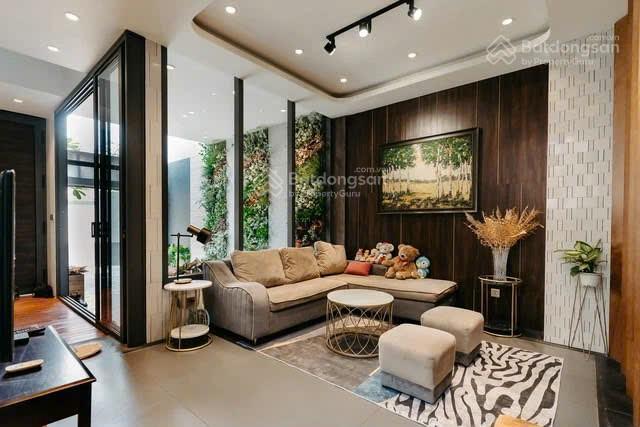 Cho thuê nhà số 55/5a út tịch, phường 04, quận tân bình