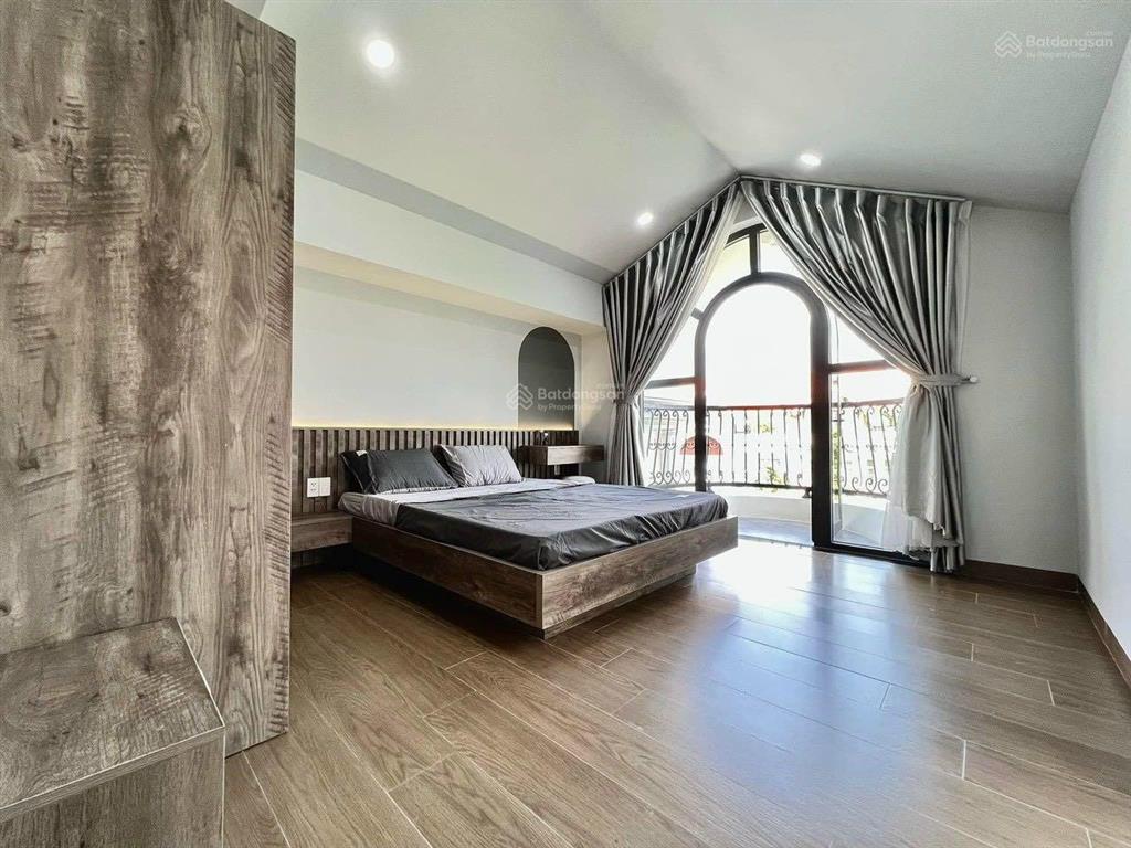 Căn hộ full nội thất gần rmit, lotte, tdtu,... (new 100%) ngay kdc him lam an ninh, sạch sẽ